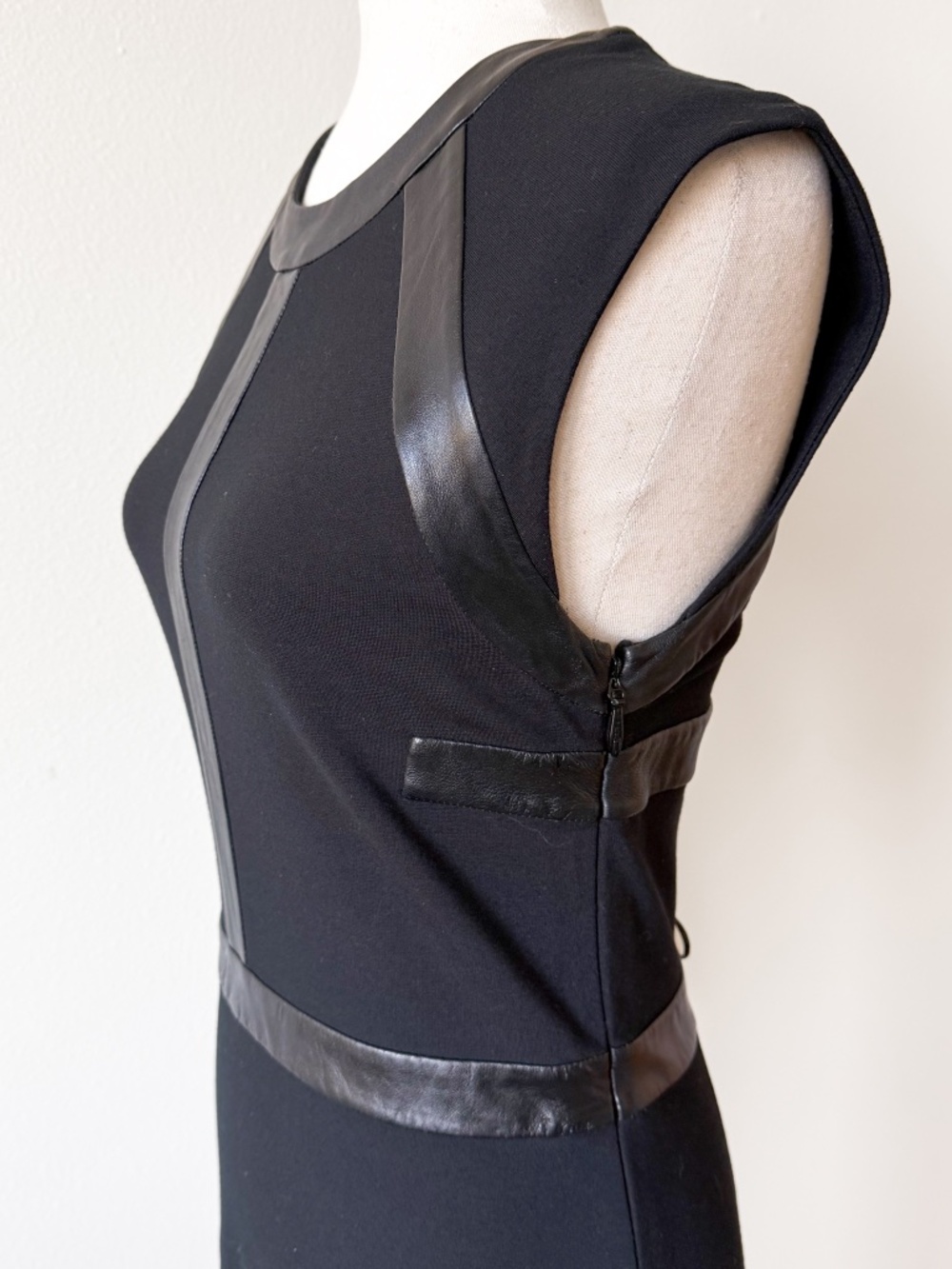 Cynthia Rowley black stretch bondage midi dress, size 6 - Picture 3 of 9